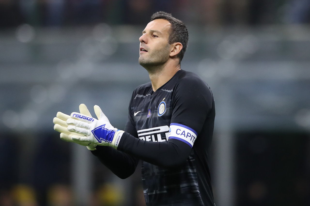 官方：国米旧将皮罗拉与奥林匹亚科斯续约至2028年