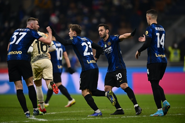 毛罗：尤文后防缺乏领袖，斯帕莱蒂应让他们展现个性成为领袖