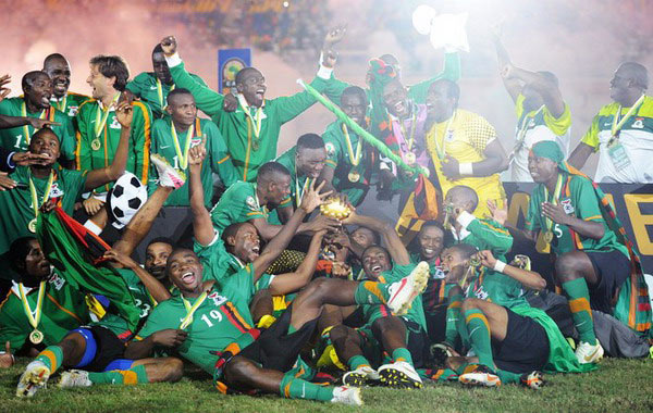 萨巴蒂尼谈孔蒂爆发：球队表现糟糕且脱节，但球员需要被关爱（萨巴蒂尼评孔蒂怒火：球队低迷又脱节，但球员更需关怀）