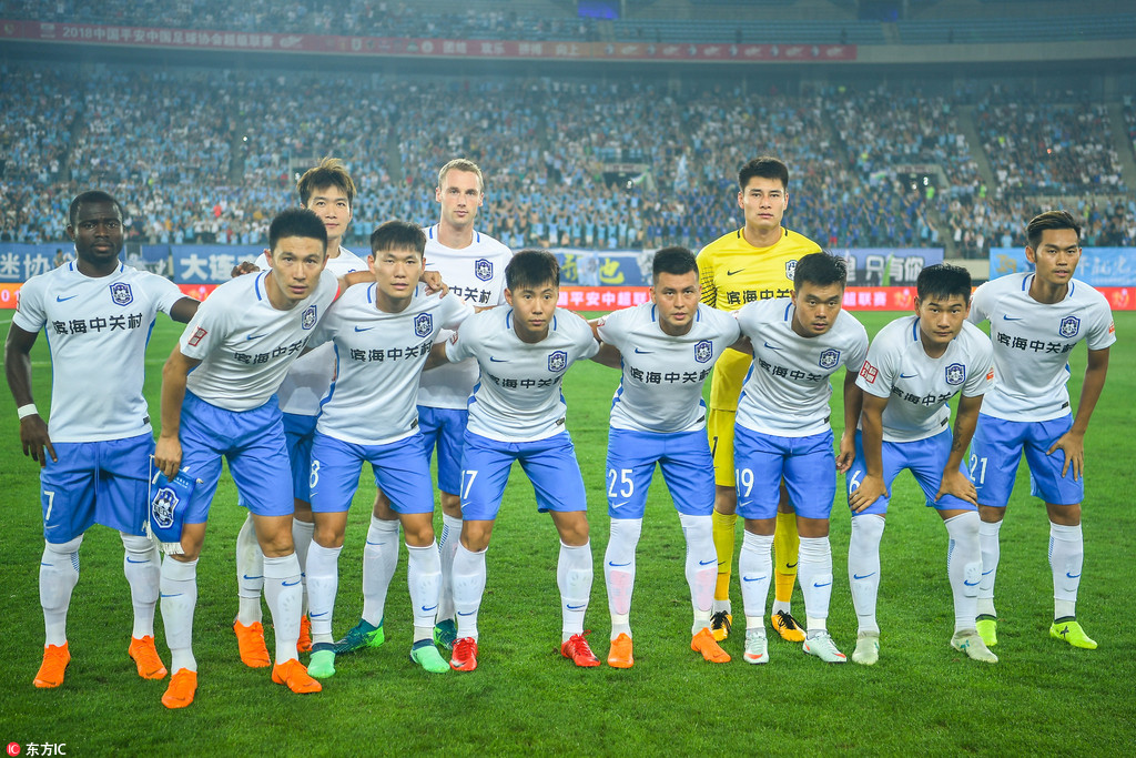 巴萨名宿洛沃-卡拉斯科：弗里克离开的可能性比留下更大（巴萨传奇洛沃-卡拉斯科：弗里克更可能选择离开而非留下）