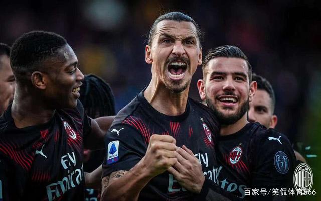 主裁在河南队获单刀时吹停比赛，是因为卡多索回接越位在先（河南队单刀被吹停，主裁判判定卡多索回接越位在先）