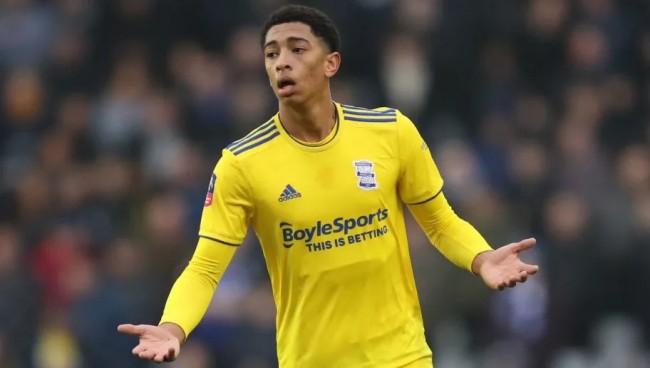 美记：湖人对维金斯很感兴趣，不会签下保罗