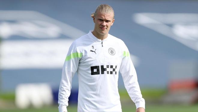 澳大利亚队凭韧性晋级（澳大利亚队顽强挺进下一轮）