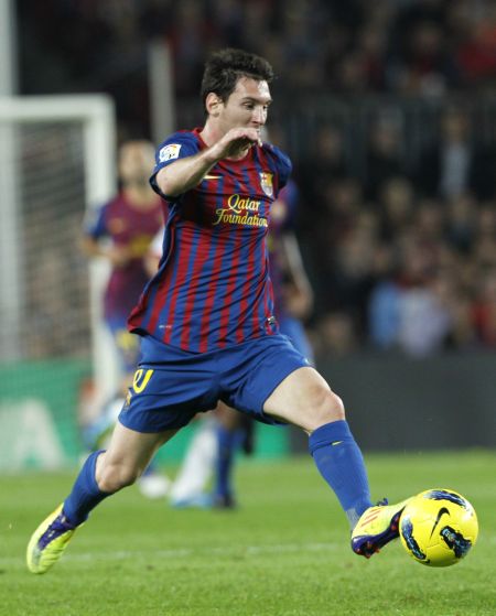 北京战江苏大名单：周琦、赵睿均出战、斯佩尔曼、贾尔斯在列（北京对阵江苏出场名单出炉：周琦赵睿确认登场，斯佩尔曼、贾尔斯入选）