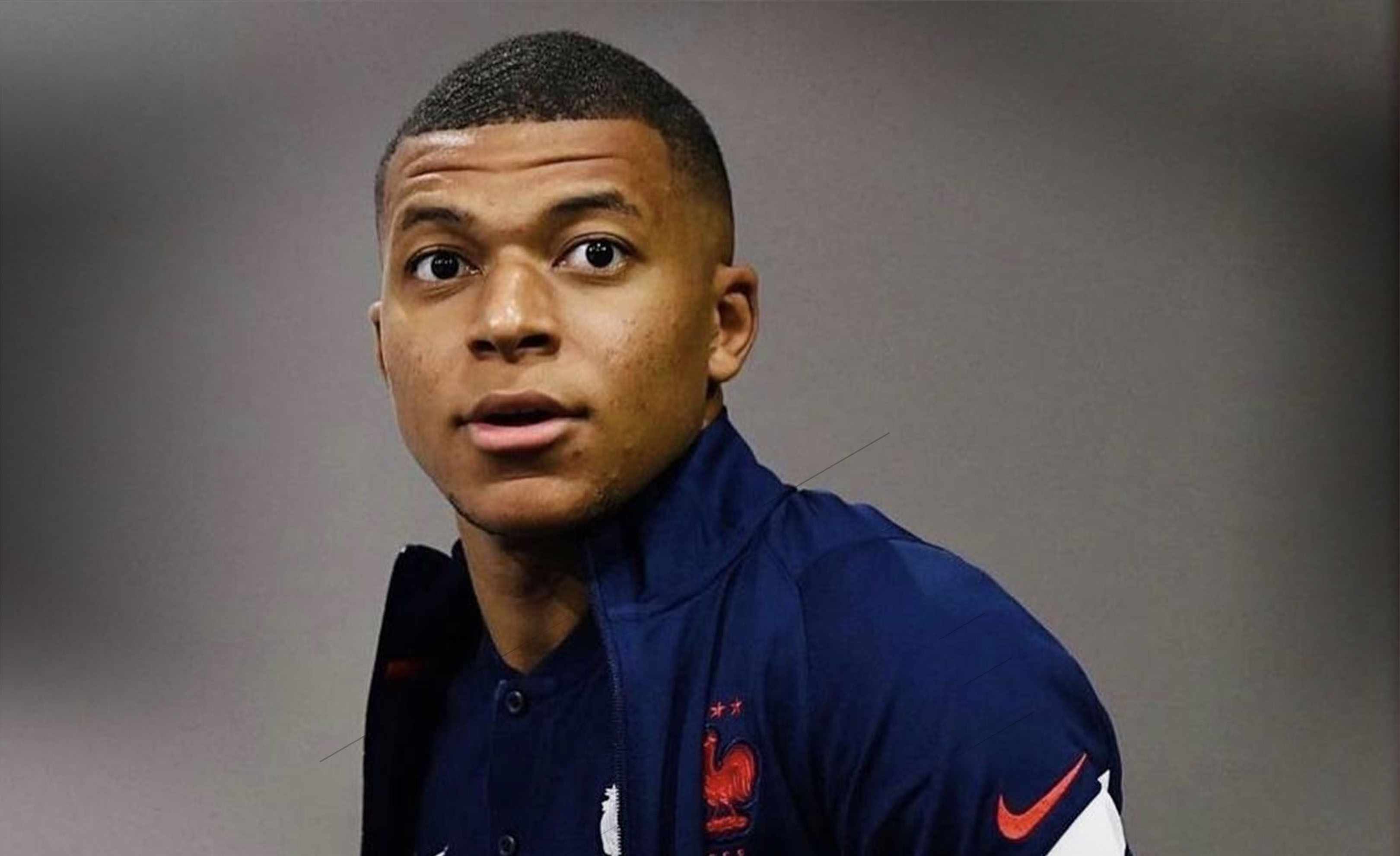 英超曼联和铁锤帮踢平，胖虎大力轰门式传球助攻达洛特种瓜得豆！（英超：曼联与铁锤帮握手言和，胖虎炮弹式传球助达洛特破门）