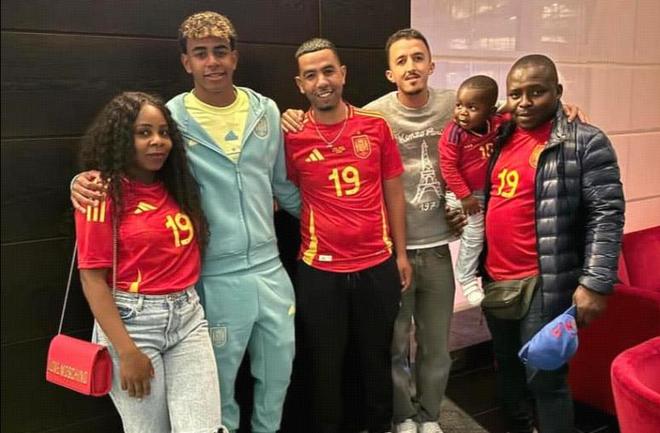 RAC1：亚马尔预计首发出战毕巴，拉菲尼亚替补（RAC1：亚马尔有望首发战毕尔巴鄂，拉菲尼亚将替补待命）