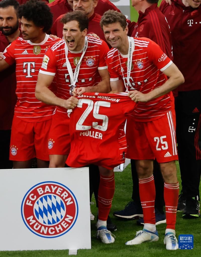 天空体育：谢什科没有重伤，预计最多缺席一个月（天空体育：谢什科伤势不重，最多休战1个月）