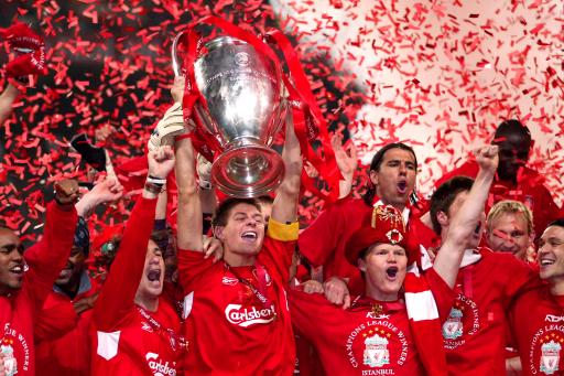 U22国家队走进成都实验小学西区分校，黄博文、于大宝等人与师生互动（U22国足走进成都实验小学西区，黄博文、于大宝等与师生面对面交流）