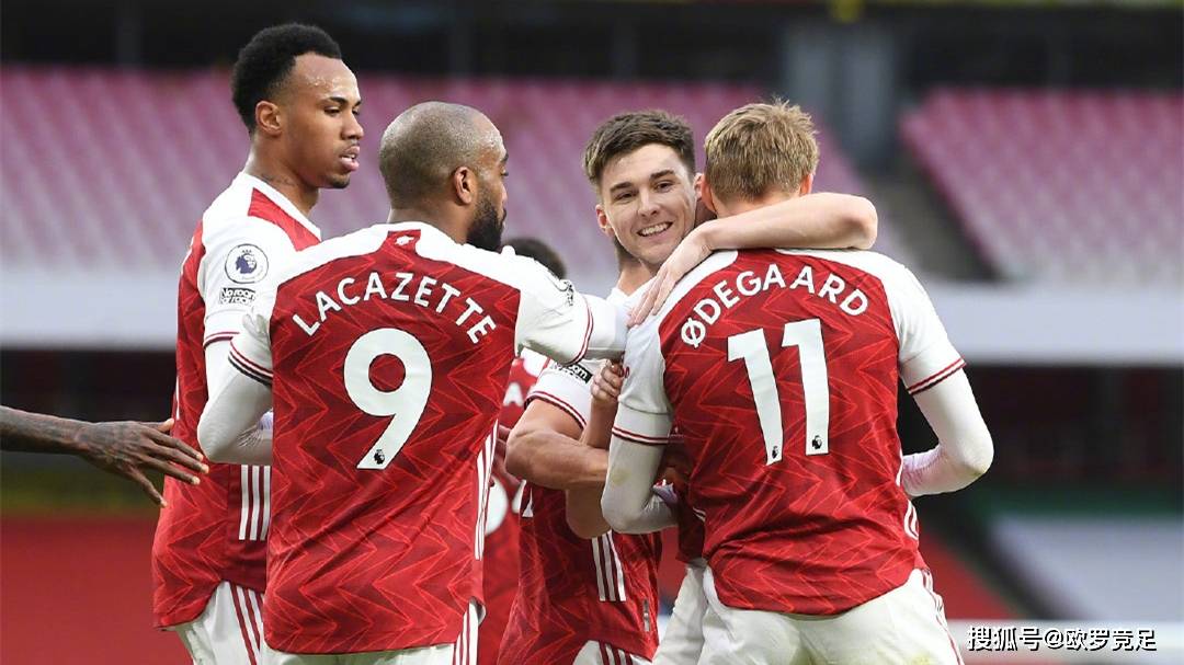 官方：赵博和王国明共同当选中超9／10月最佳守门员