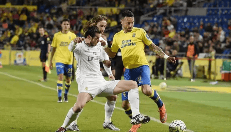 穆勒：无缘冠军感到非常难过，相信我们会在下赛季强势回归（穆勒：失冠让我非常难过，相信我们下赛季会强势反弹）