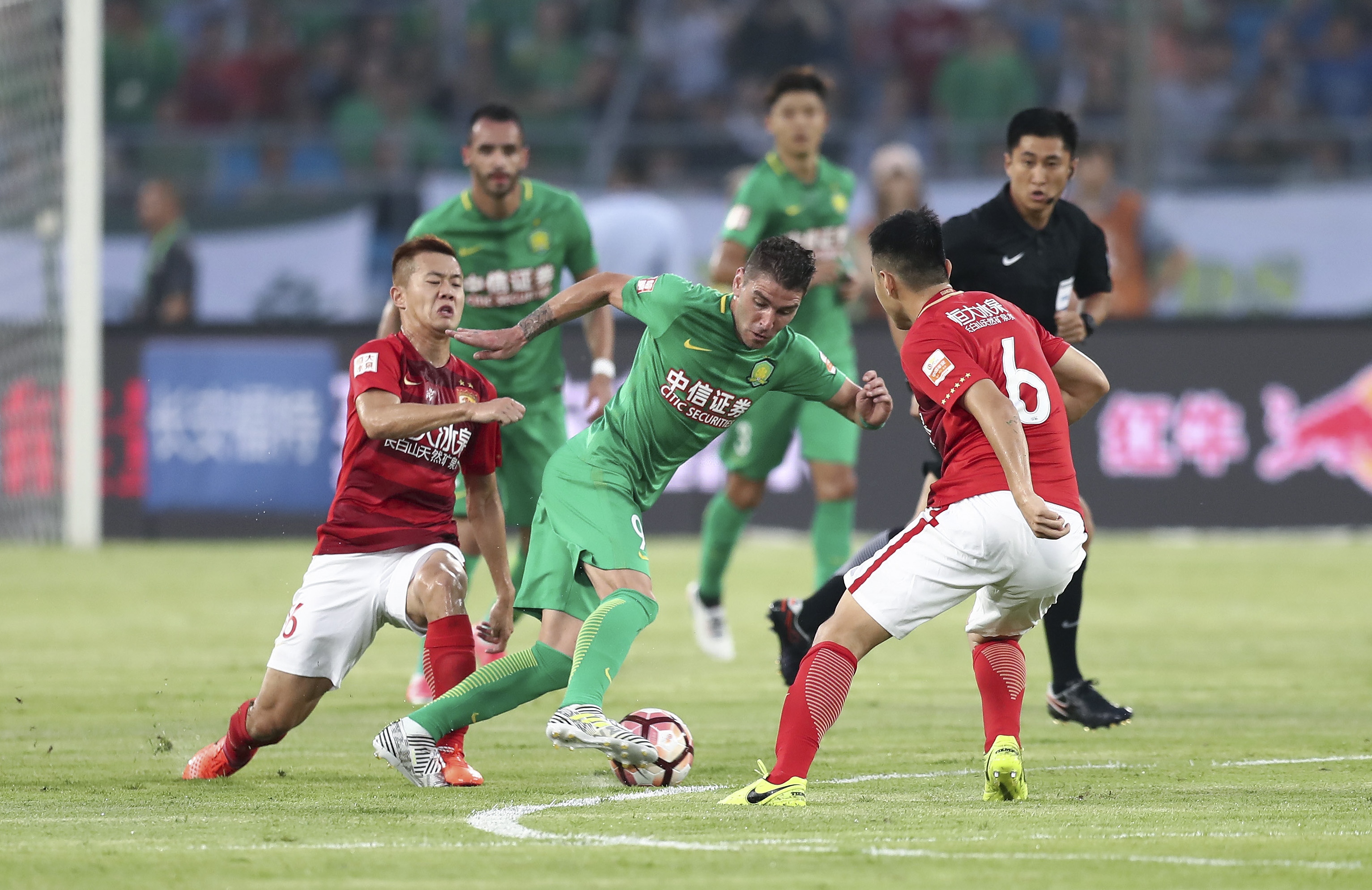 中东媒体：沙特联赛在冬窗将不惜一切代价得到萨拉赫