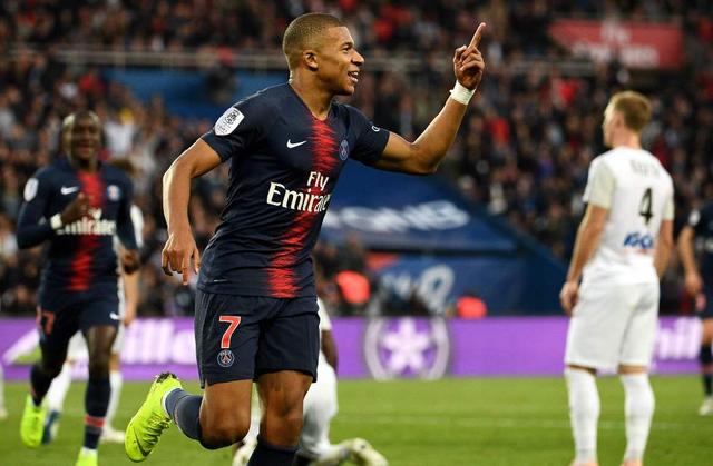 9球5助，吴曦刷新个人单赛季中超进球与制造进球纪录（吴曦单季中超9球5助，个人进球与制造进球纪录双双刷新）